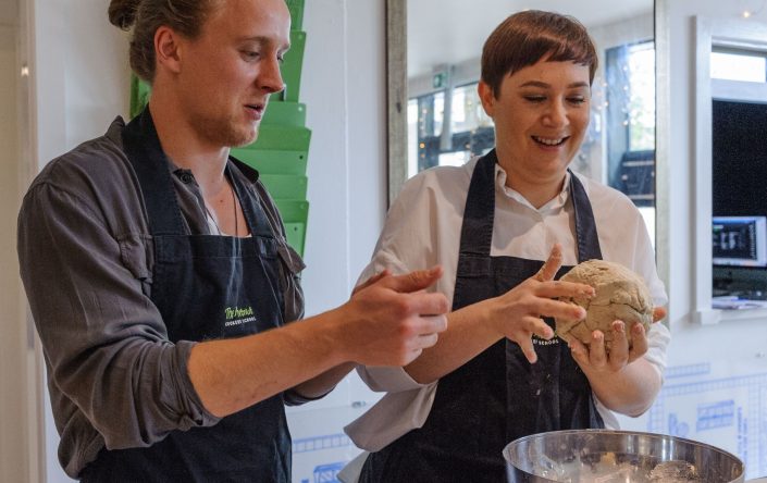 Ei 0e328e0e 3c02 4359 8efd b284637d870a