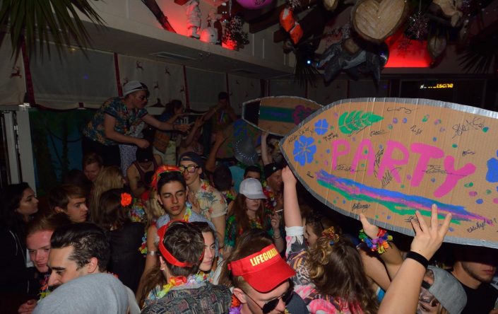 Surfs Up - Apres Ski Time