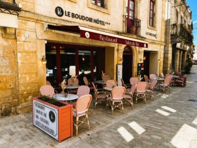 Façade Le boudoir gros plan OK jpg