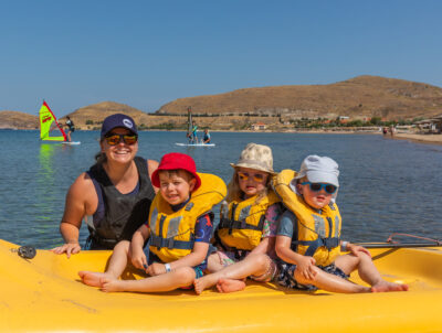 Kids Beach Instructor Group Shot 2